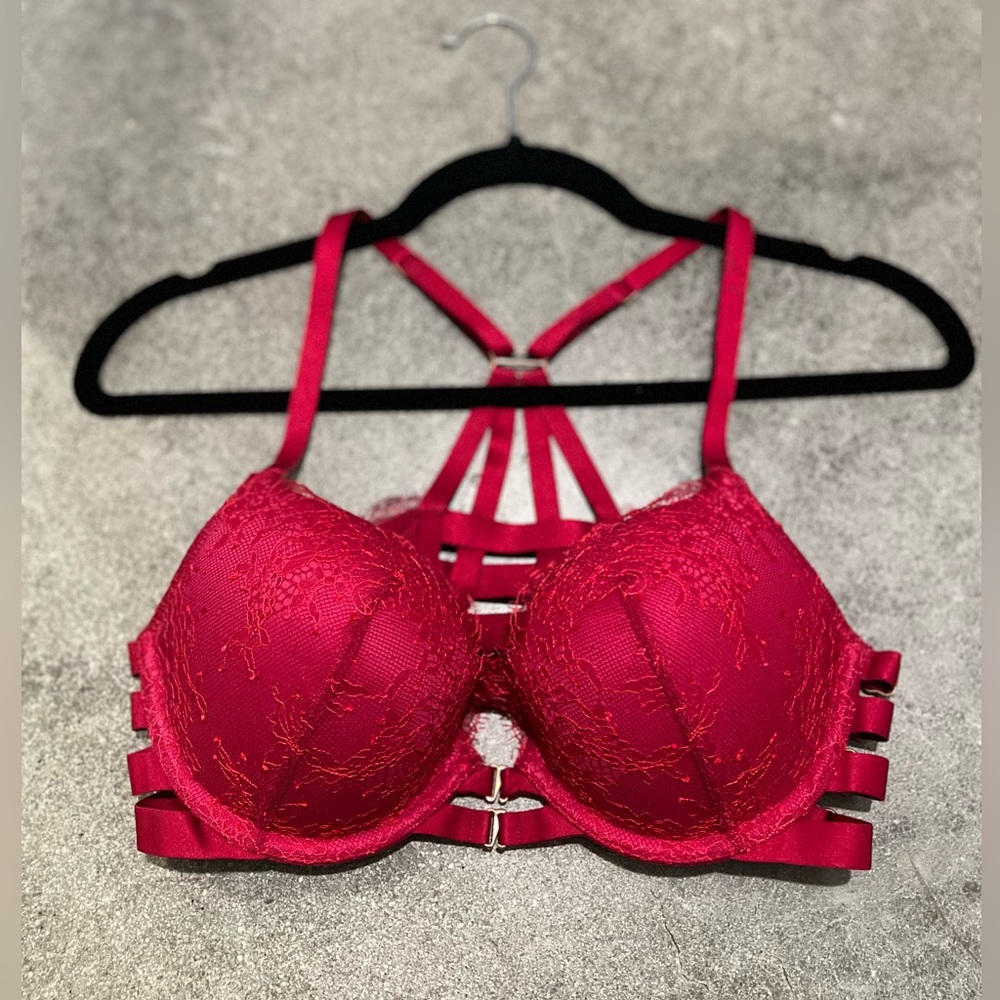 Victoria’s Secret ‘Very Sexy’ Push-up Bra Size 34C